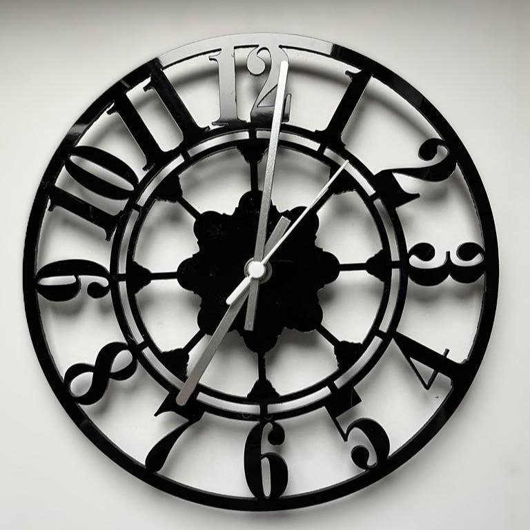 Classic Acrylic Clock – Modern Wall Design